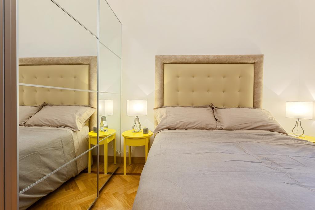 Vatican Loris House Rome Room photo