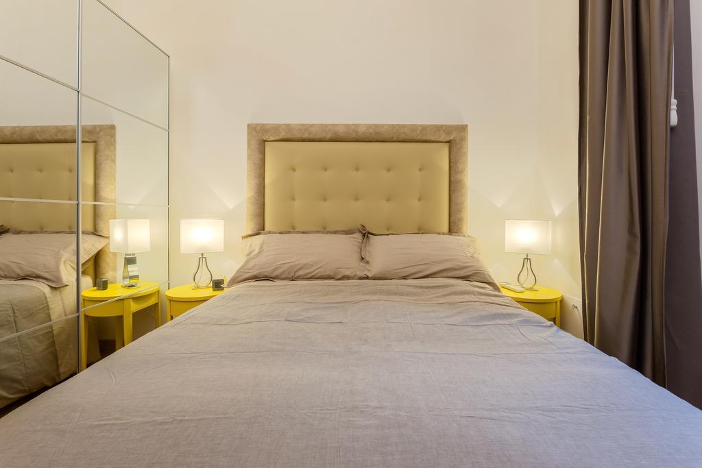 Vatican Loris House Rome Room photo